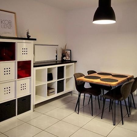 Schoene Und Ruhige Wohnung Direkt An Der Mosel Koblenz  Exterior photo