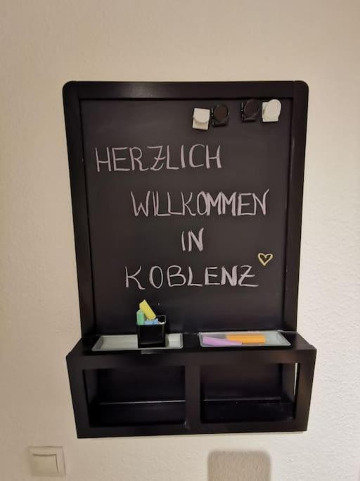 Schoene Und Ruhige Wohnung Direkt An Der Mosel Koblenz  Exterior photo